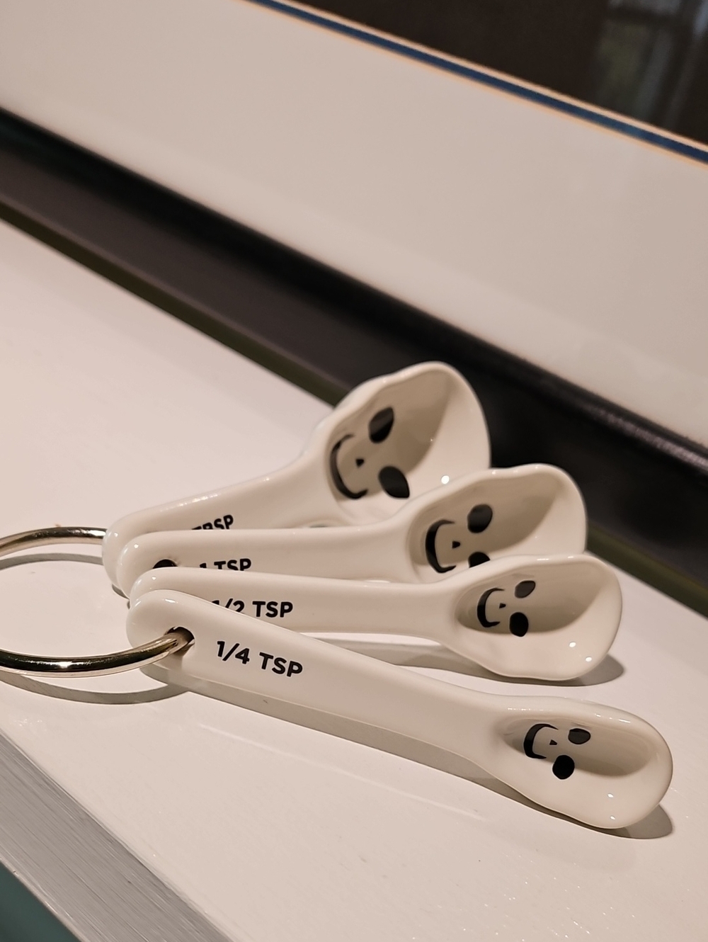 Crate & Barrel Fun Ghost 4 Measuring Spoons